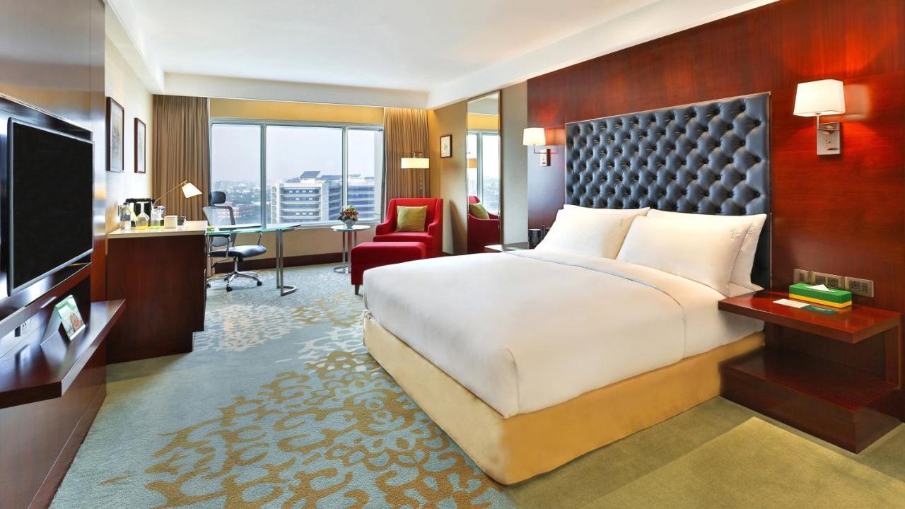 Holiday Inn Dhaka City Centre By Ihg Exterior foto